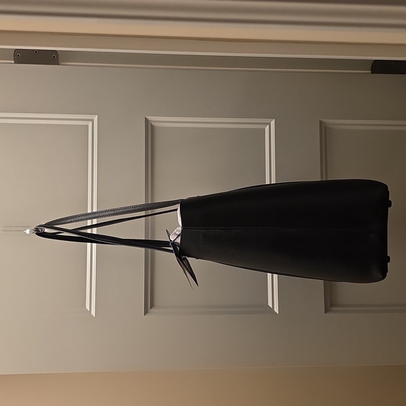 Cole Haan Everyday Grand Series Black Leather Tote Bag With Dust Bag - Picture 3 of 11